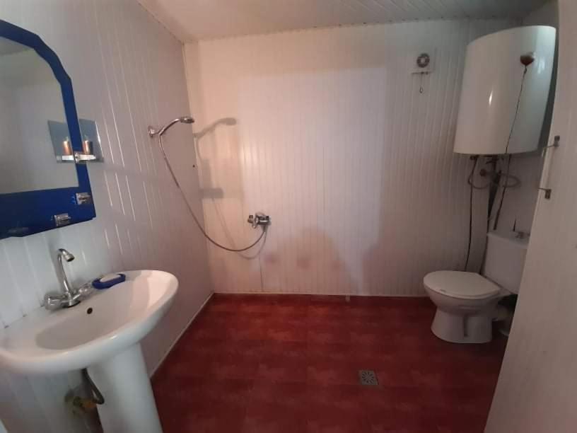 Guesthouse Lika Ushguli Buitenkant foto